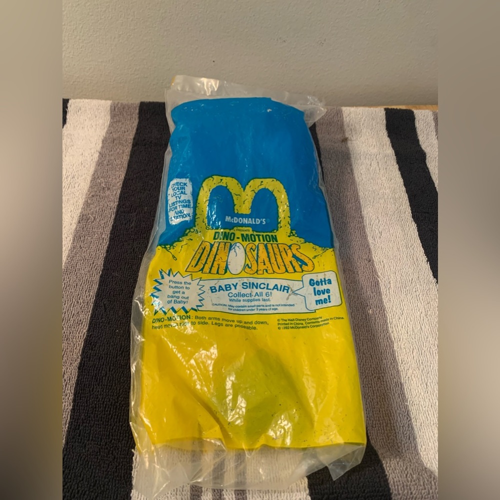 McDonald’s Dino-Motion Baby Sinclair NIP